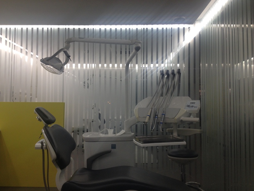 Clinica Dental QMS Barcelona 02